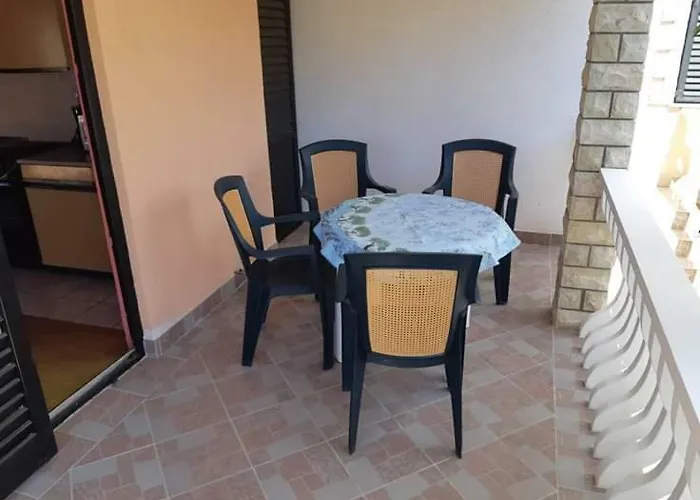 Katica Appartement Vir